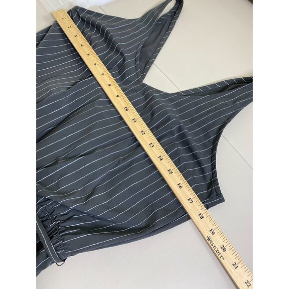 Mountain Hardwear Womens Gray Pinstripe Sleeveless Romper size Medium Outdoor - Picture 12 of 16